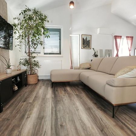 Apartment Tugare Eksteriør billede